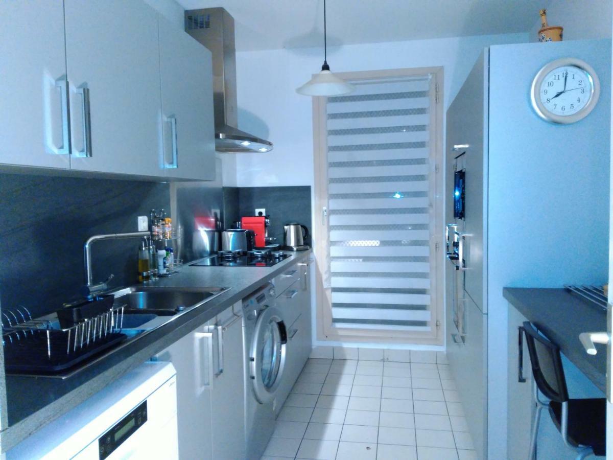 Bel Et Spacieux Appartement De 84 M² Avec Parking Tres Proche Du Metro Garibaldi ليون المظهر الخارجي الصورة