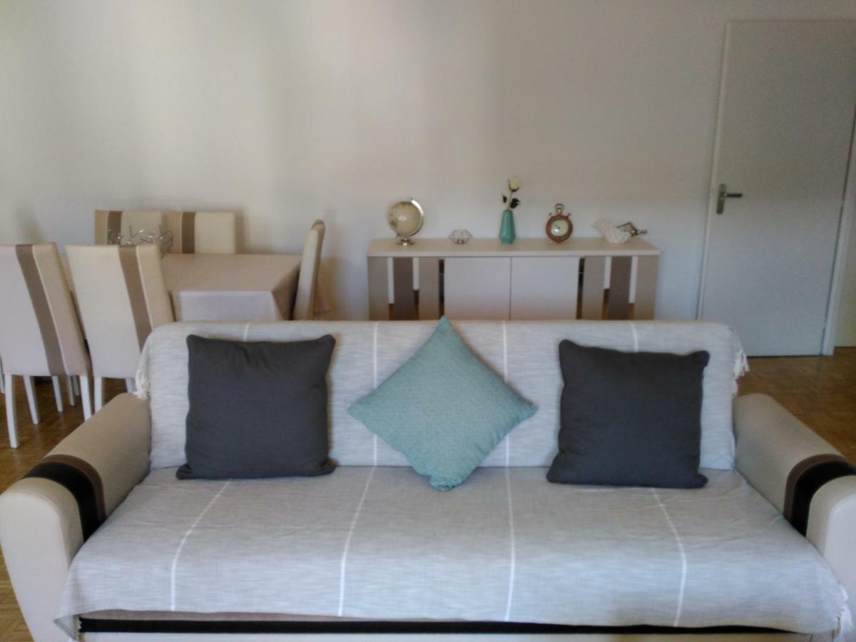 Bel Et Spacieux Appartement De 84 M² Avec Parking Tres Proche Du Metro Garibaldi ليون المظهر الخارجي الصورة