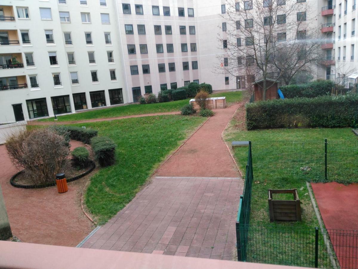 Bel Et Spacieux Appartement De 84 M² Avec Parking Tres Proche Du Metro Garibaldi ليون المظهر الخارجي الصورة